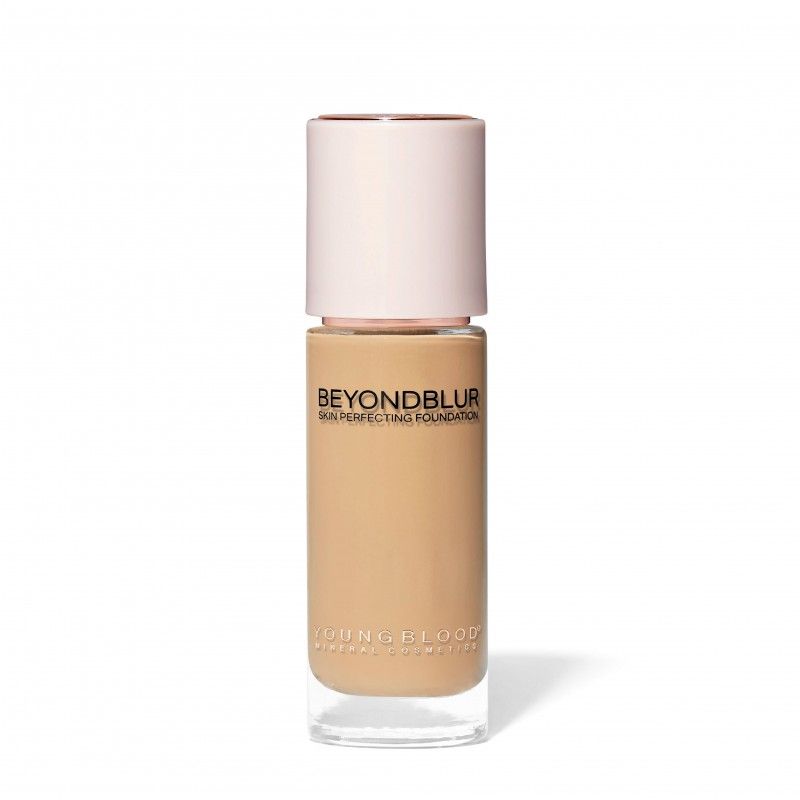 YOUNGBLOOD Skystas mineralinis makiažo pagrindas - pudra “BEYONDBLUR™ SKIN PERFECTING FOUNDATION” – TN1