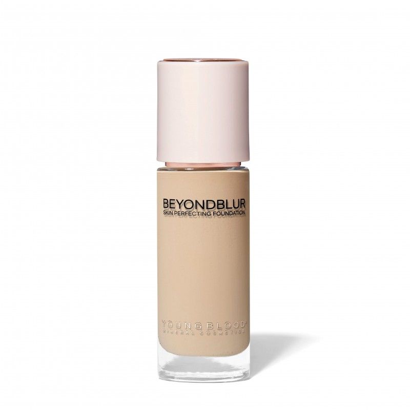 YOUNGBLOOD Skystas mineralinis makiažo pagrindas - pudra “BEYONDBLUR™ SKIN PERFECTING FOUNDATION”
